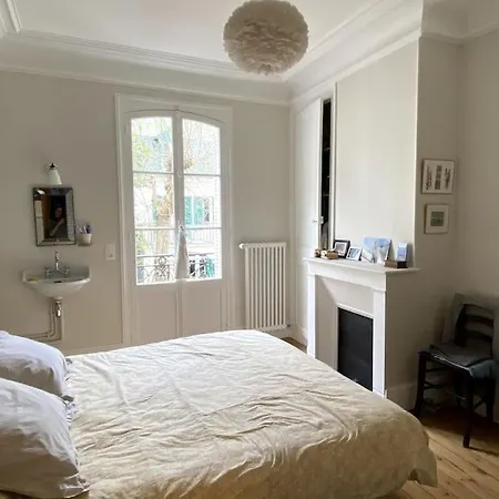 Maison Proche Plage- Quartier Bonsecours 別荘 *